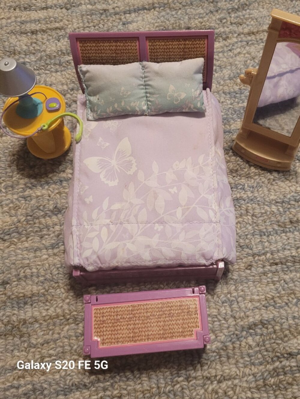 Fisher-Price Dollhouse Bedroom Set